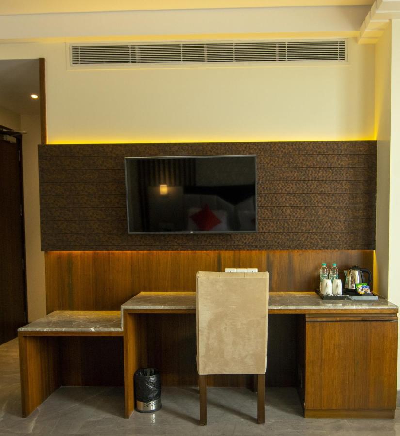 Brio Hotel Kolkata Ngoại thất bức ảnh