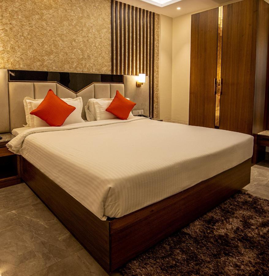 Brio Hotel Kolkata Ngoại thất bức ảnh